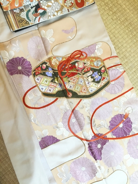 〈結婚式＊薄紫菊刺繍色留袖〉
