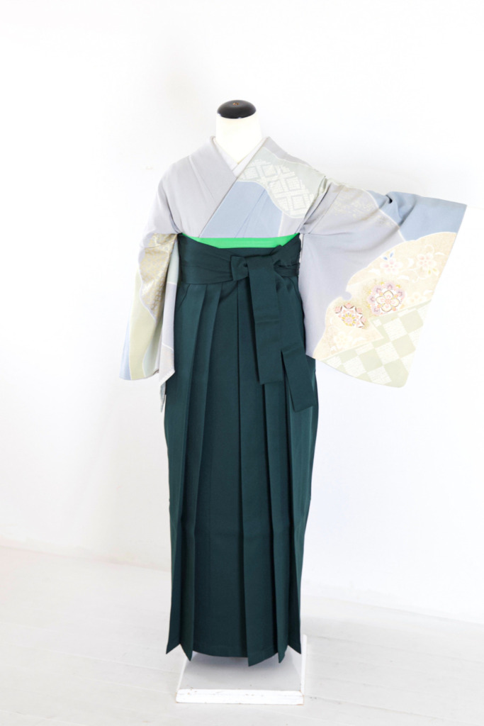 薄水色地花紋訪問着