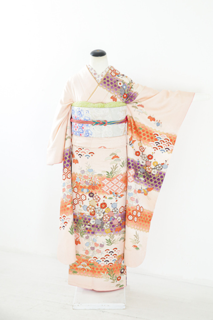 ピンク吉祥柄振袖