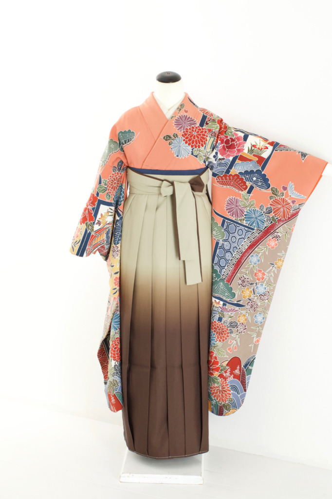 ピンク紅型振袖