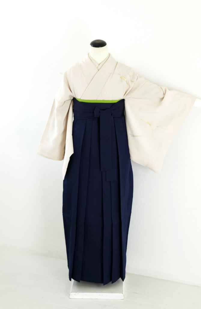 ベージュ地笹柄付下げ