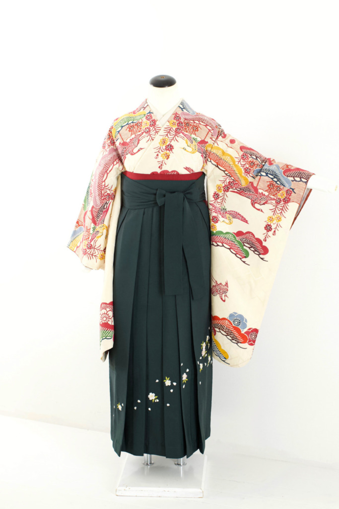 ベージュ地京紅型中振袖