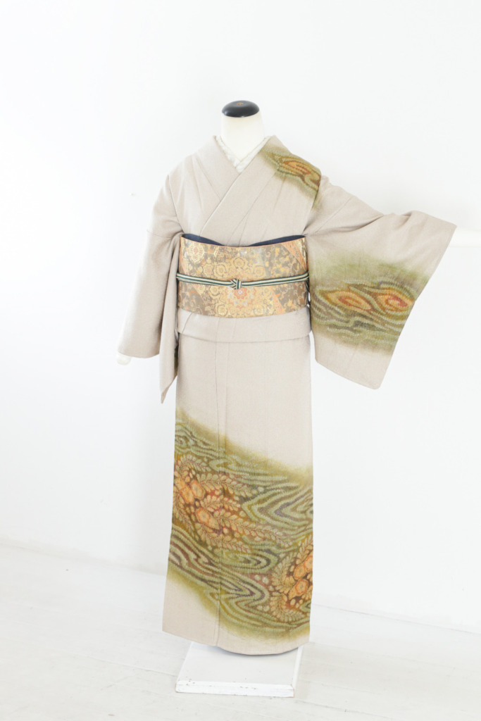 ベージュ金通し辻が花訪問着